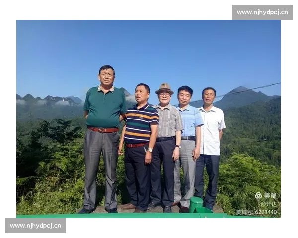 《五花马背上的岁月与风景探索：从歌声中看古人情怀与历史长河》